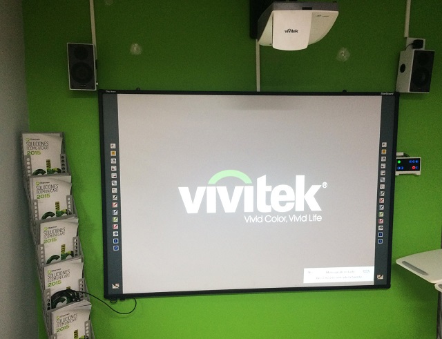 vivitek