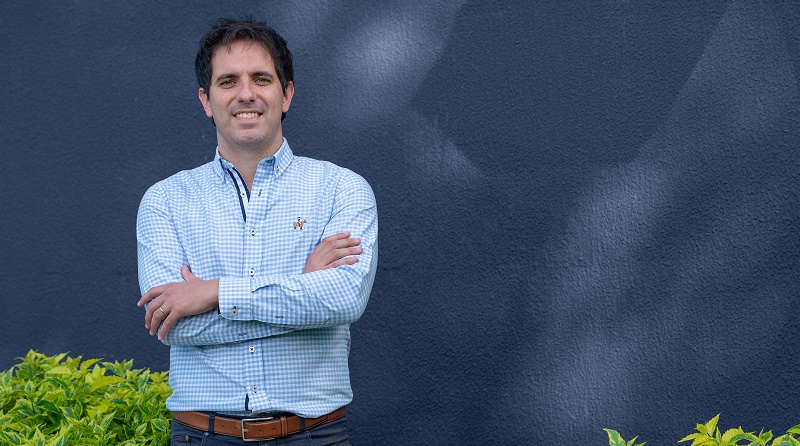 Osvaldo González, Director de Canales para MCA