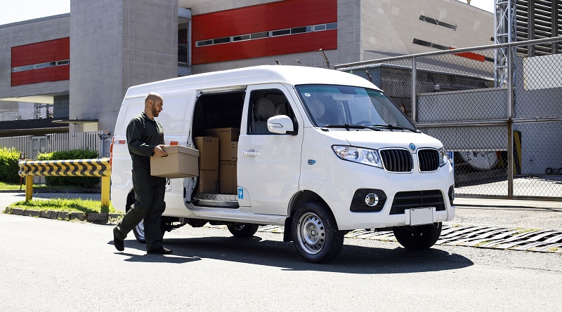 VAN-DONGFENG-E-CARGO-1.0T-1-min