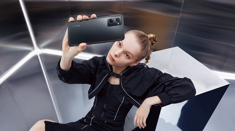 realme 9i - negro prisma - lifestyle