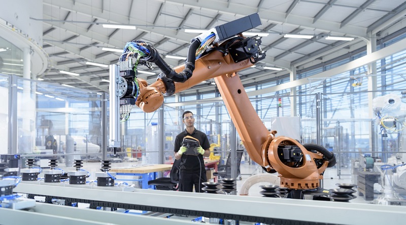 Lumada_IoT_Industrial