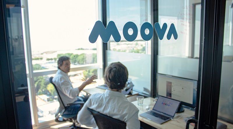 Moova